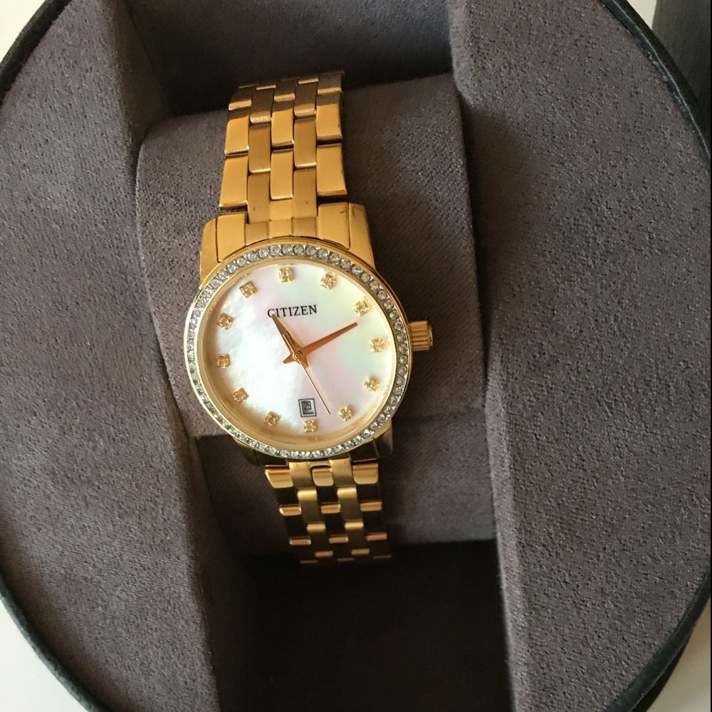 Citizen Watch - Picture 4 of 8